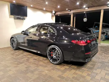 Mercedes-Benz E 53 AMG 4MATIC  9G-TRONIC Plug-in hybrid