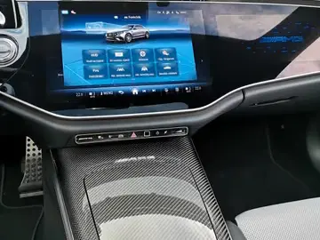 Mercedes-Benz E 53 AMG 4MATIC  9G-TRONIC Plug-in hybrid