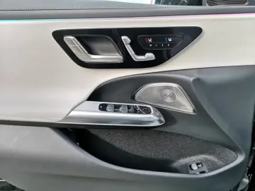 Mercedes-Benz E 53 AMG 4MATIC  9G-TRONIC Plug-in hybrid