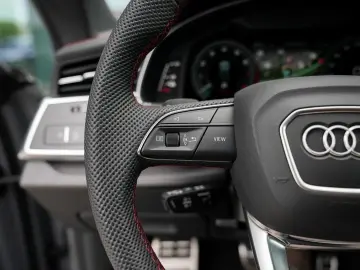 AUDI Q8 60 TFSI e quattro Pro Line S Competition   Na