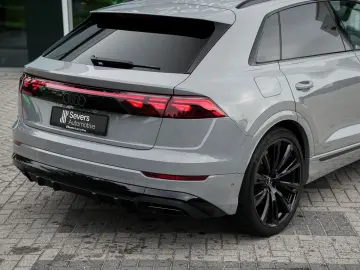 AUDI Q8 60 TFSI e quattro Pro Line S Competition   Na
