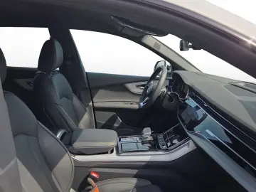 Audi Q8 SUV 50 TDI quattro S line Matrix HeadUp