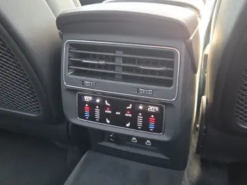 Audi Q8 SUV 50 TDI quattro S line Matrix HeadUp