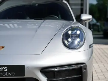 PORSCHE 992 3.0 Carrera 4 GTS