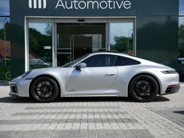 PORSCHE 992 3.0 Carrera 4 GTS