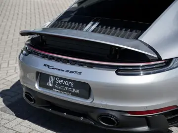 PORSCHE 992 3.0 Carrera 4 GTS
