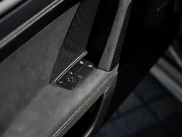 PORSCHE 992 3.0 Carrera 4 GTS