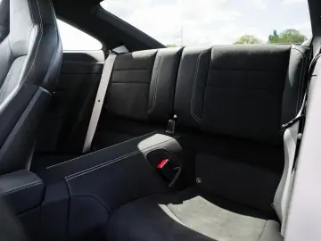 PORSCHE 992 3.0 Carrera 4 GTS