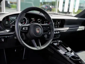 PORSCHE 992 3.0 Carrera 4 GTS