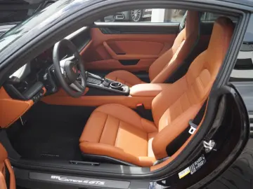 Porsche 911 (992.2) Carrera 4 GTS   Lift