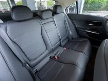 Mercedes-Benz C 200 4MATIC