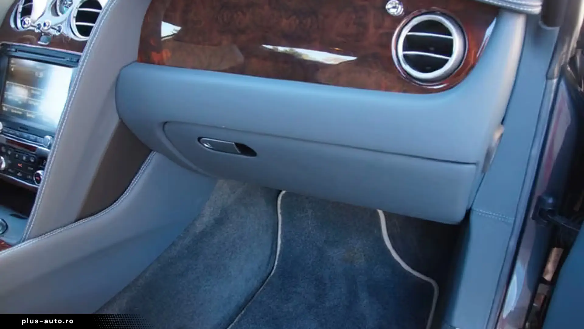 Bentley Flying Spur S Hybrid MY27 Full
