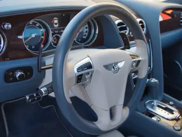 Bentley Flying Spur S Hybrid MY27 Full