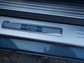 Bentley Flying Spur S Hybrid MY27 Full