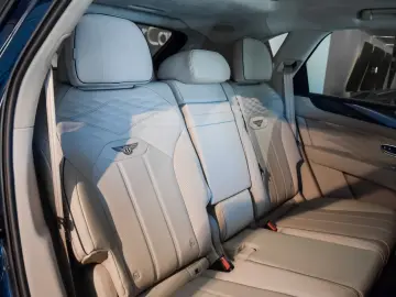 Bentley Bentayga 3.0 Hybrid Atelier Edition 4WD Autom
