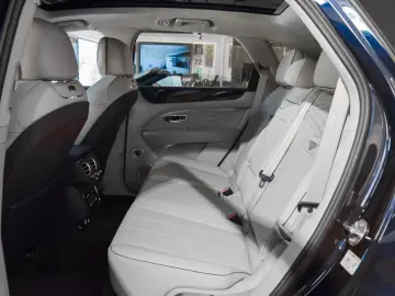 Bentley Bentayga 3.0 Hybrid Atelier Edition 4WD Autom
