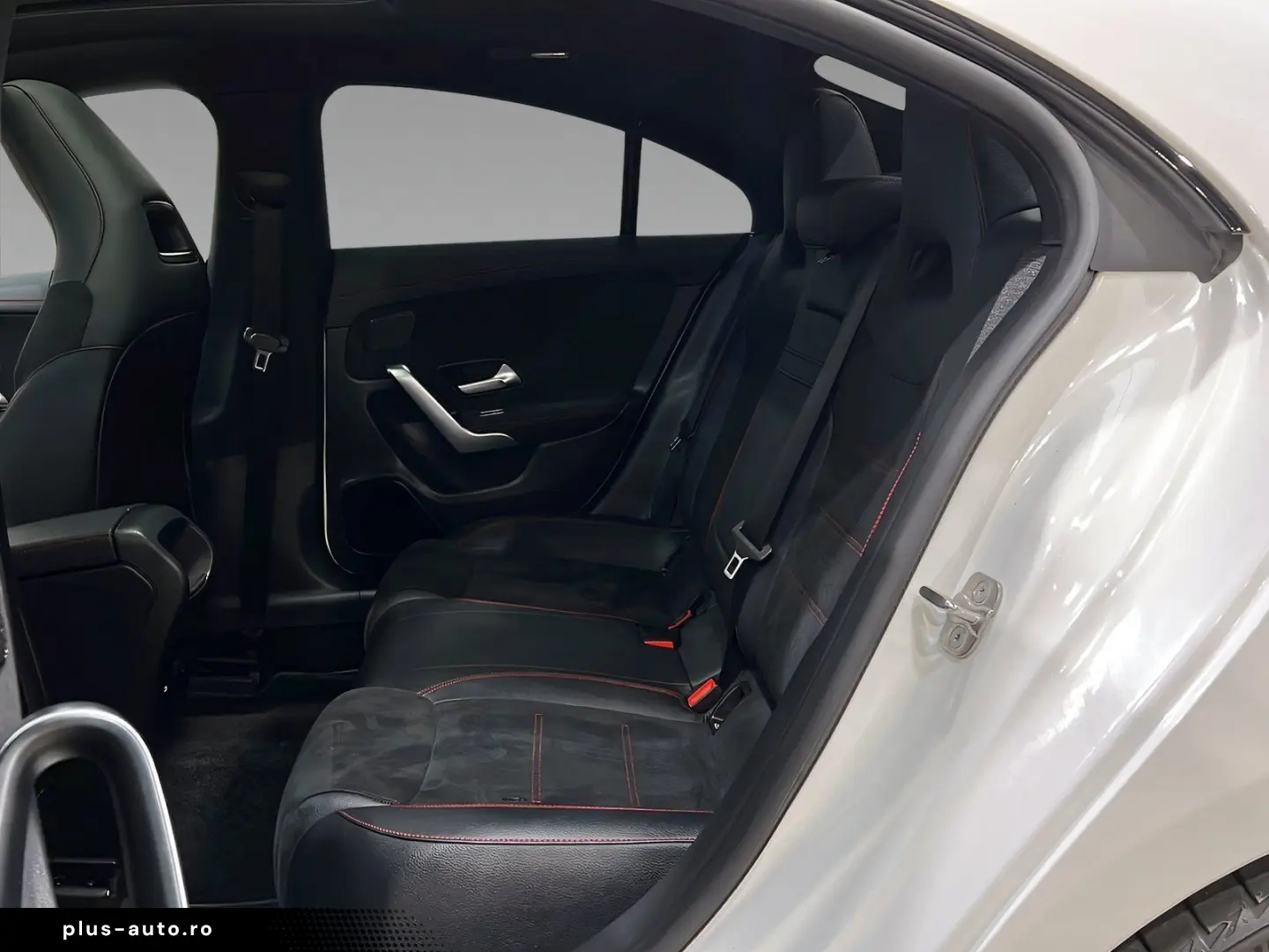 MERCEDES-BENZ CLA 200 AMG MULTI DISTR NIGHT Memo Pano 360