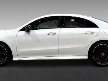 MERCEDES-BENZ CLA 200 AMG MULTI DISTR NIGHT Memo Pano 360