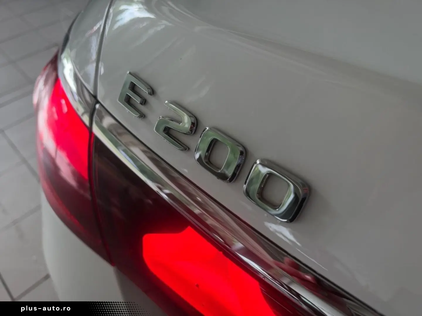 MERCEDES-BENZ E 200 Limousine AMG NIGHT KAMERA DISTR&hellip;