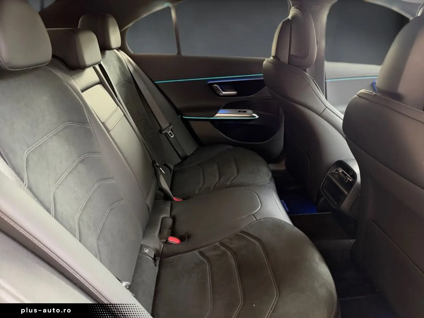 MERCEDES-BENZ E 200 Limousine AMG NIGHT KAMERA DISTR&hellip;