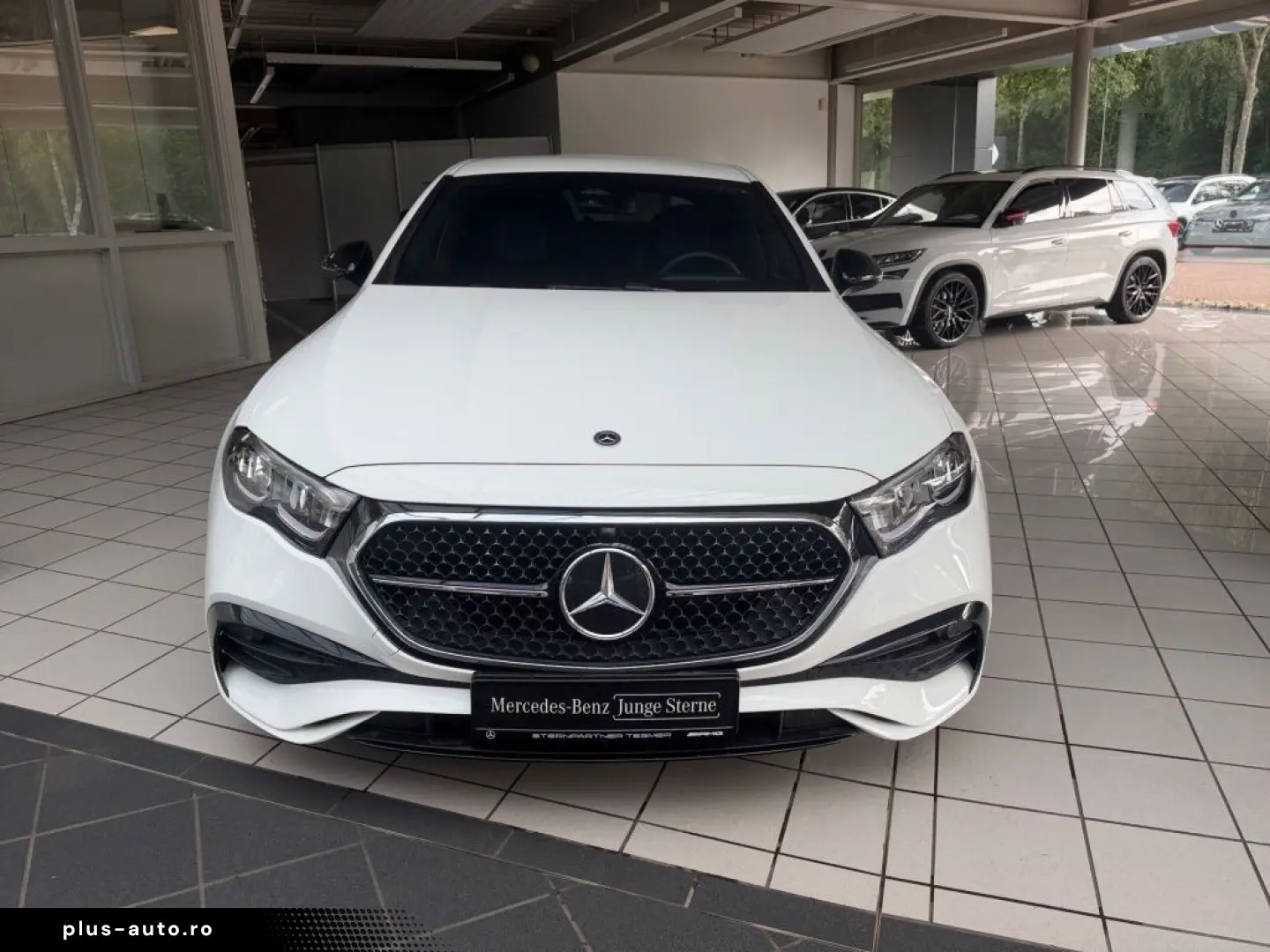 MERCEDES-BENZ E 200 Limousine AMG NIGHT KAMERA DISTR&hellip;