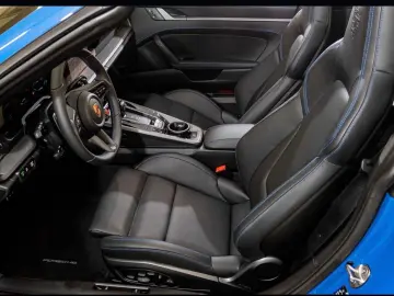 Porsche 992 911 Targa 4S Liftsystem-VA InnoDrive BOSE