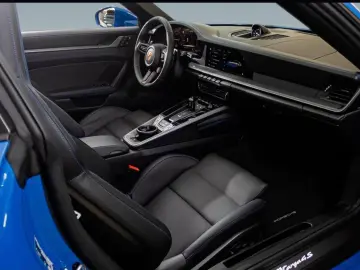 Porsche 992 911 Targa 4S Liftsystem-VA InnoDrive BOSE
