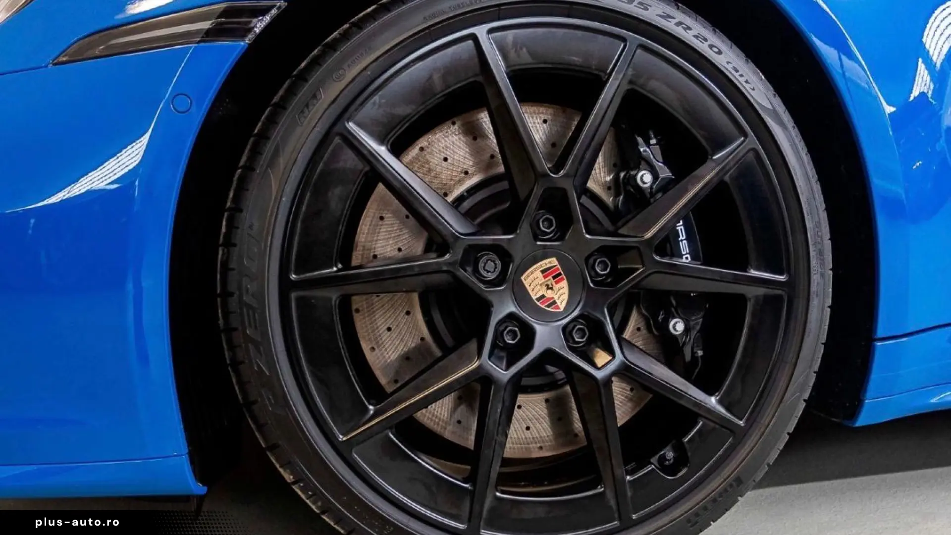 Porsche 992 911 Targa 4S Liftsystem-VA InnoDrive BOSE
