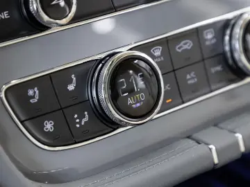 Bentley Bentayga Atelier Edition V8 von BENTLEY