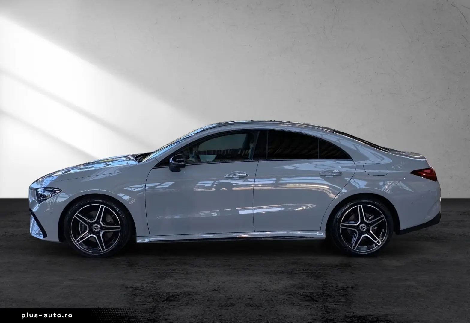 MERCEDES-BENZ CLA 200 AMG Line Night Distronic 360