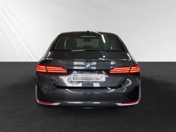 BMW 530e Panorama Head-Up DA&PAProf. H K