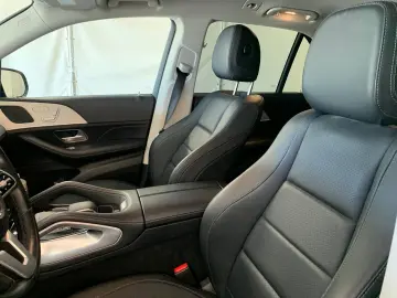 MERCEDES-BENZ GLE350 e 4M Distronic Kamera 19  AHG Leder