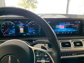MERCEDES-BENZ GLE350 e 4M Distronic Kamera 19  AHG Leder