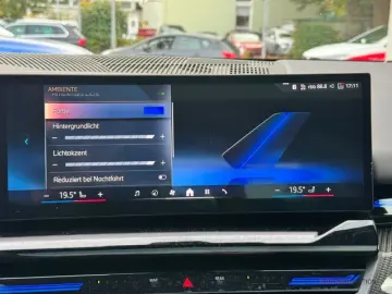 BMW 540 d xDrive M Sport Pro Iconic Glow Pan
