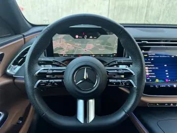 Mercedes-Benz E 220 d AMG Line Memo Leder 360  Distr 20
