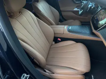 Mercedes-Benz E 220 d AMG Line Memo Leder 360  Distr 20