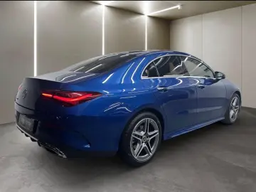 Mercedes-Benz CLA 200 AMG BURMESTER MULTIBEAM MEMORY DISTRO