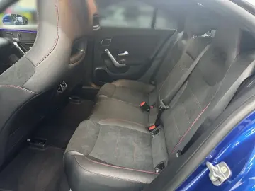 Mercedes-Benz CLA 200 AMG BURMESTER MULTIBEAM MEMORY DISTRO