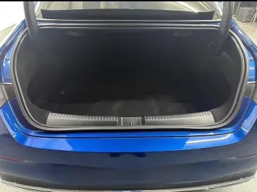 Mercedes-Benz CLA 200 AMG BURMESTER MULTIBEAM MEMORY DISTRO