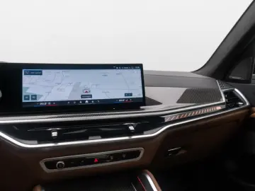 BMW X5 M Competition Panorama