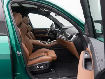 BMW X5 M Competition Panorama