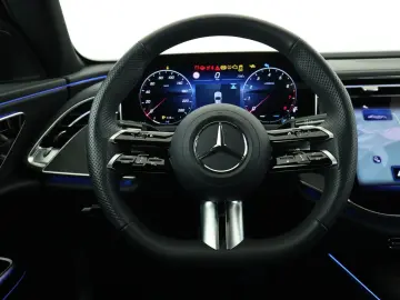 MERCEDES-BENZ E 200   AMG Line Advanced Distronic Night Navi