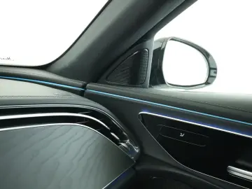 MERCEDES-BENZ E 200   AMG Line Advanced Distronic Night Navi