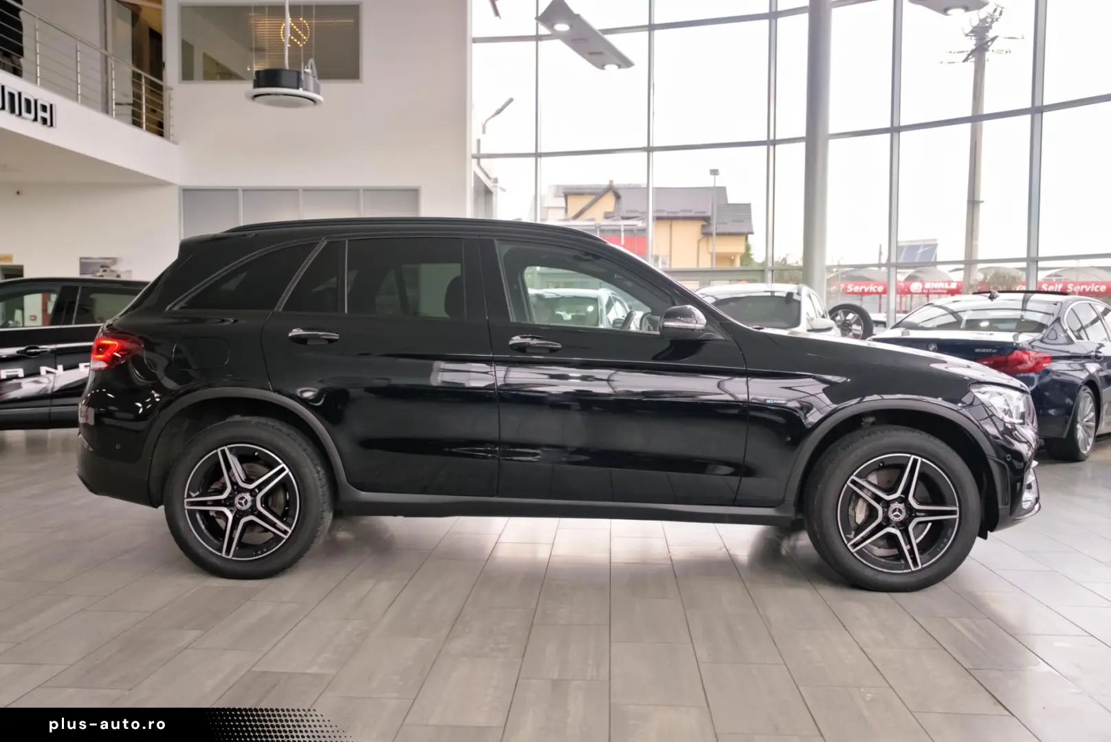 Mercedes-Benz GLC 300 e 4MATIC 9G-TRONIC