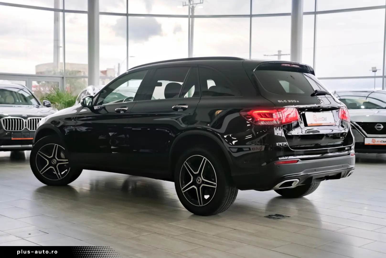 Mercedes-Benz GLC 300 e 4MATIC 9G-TRONIC