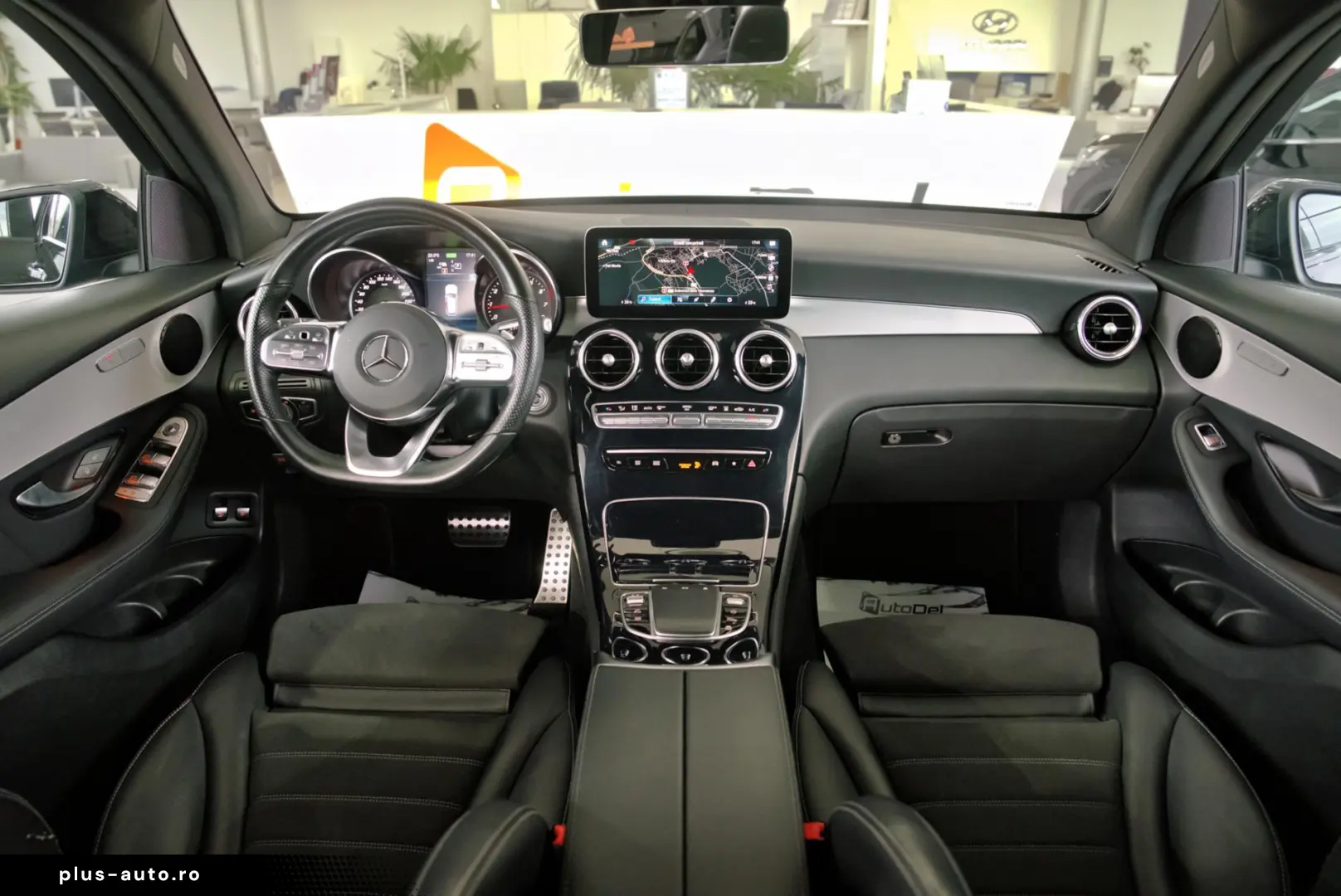 Mercedes-Benz GLC 300 e 4MATIC 9G-TRONIC
