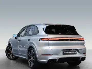 Porsche Cayenne E-Hybrid Black