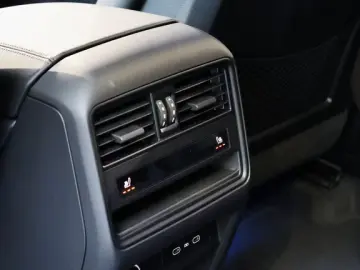 Porsche Cayenne E-Hybrid Black