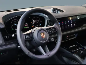 Porsche Cayenne E-Hybrid Black