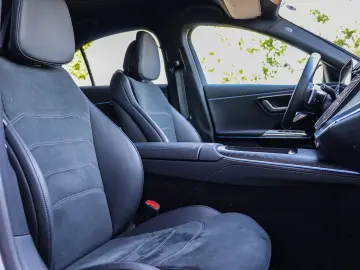 MERCEDES-BENZ E 200 AMG Limo Advanced LED Distronic Night